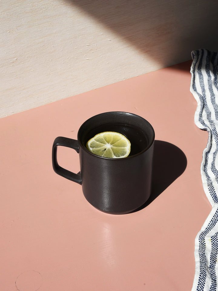 Modern Mug in Onyx