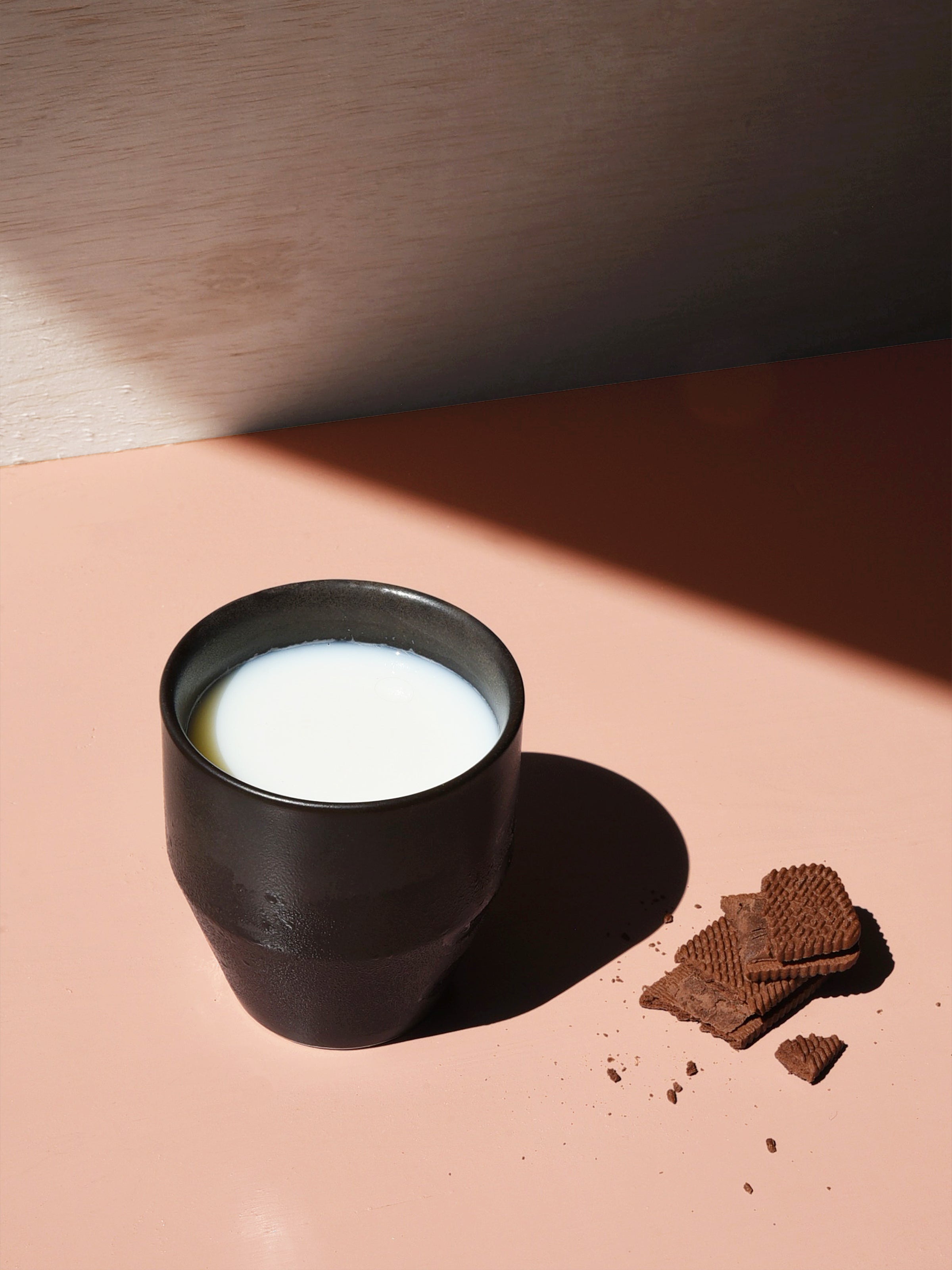 Angle Tumbler in Onyx